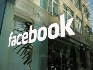 włamanie do Facebooka