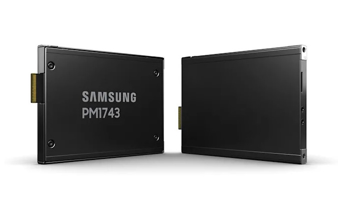 PM1743 SSD